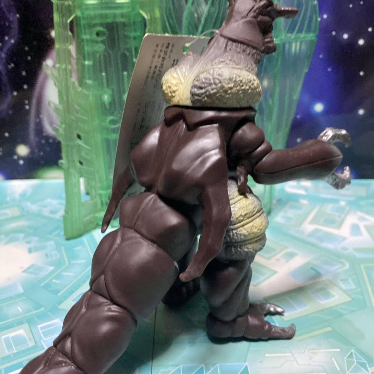 シルドロン　ソフビ 変異昆虫 シルドロン | 怪獣玩具に魅せられて